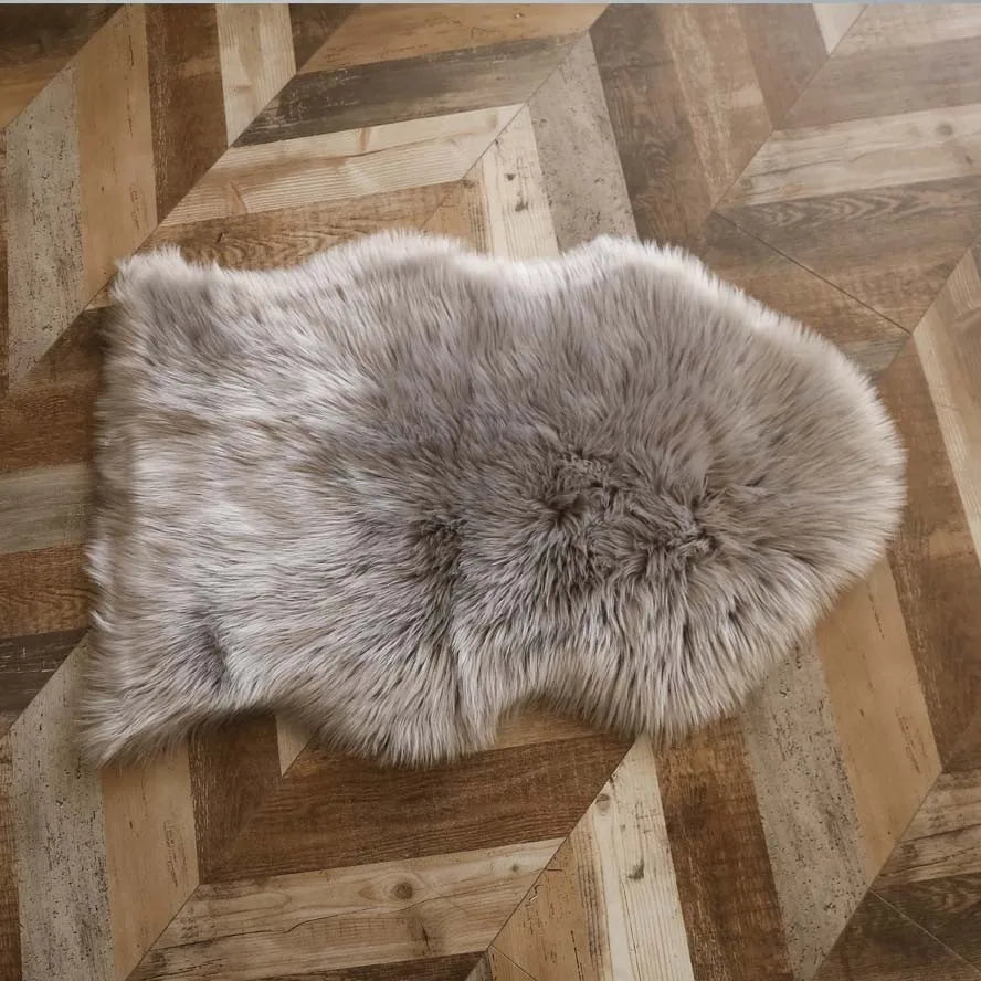 Ultra-Soft Faux Sheepskin Fur Rug – Luxury Accents for Living Rooms & Bedrooms